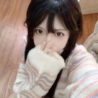 交错卢森堡海报