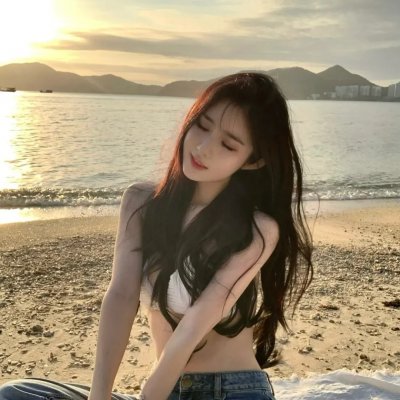 公仆海报