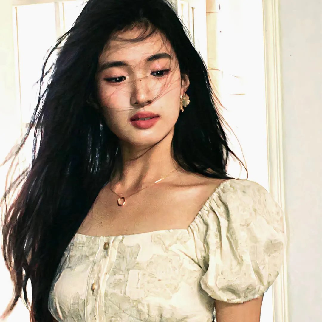 江湖龙女海报