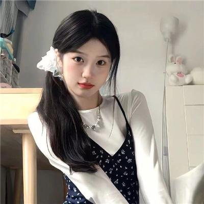 佐伊102海报